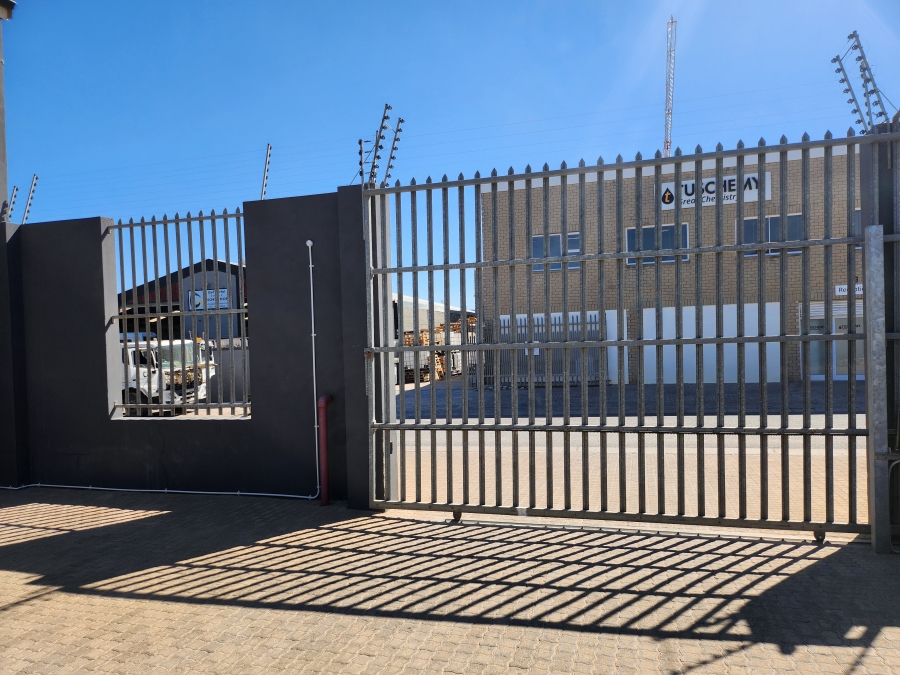 Commercial Property for Sale in Broadlands Western Cape
